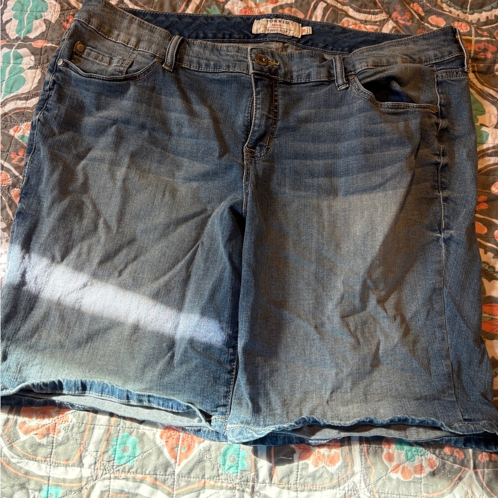 Torrid Size 20 Shorts